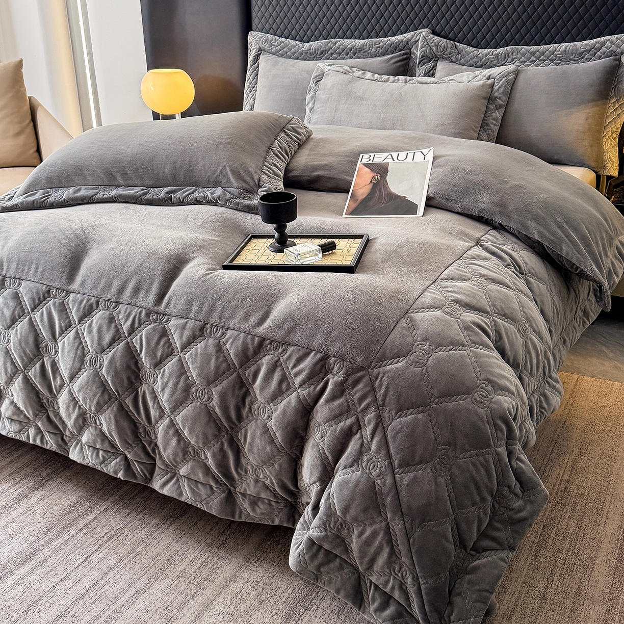 91家纺网 家纺一手货源 找家纺 保罗圣迪奥 2025新款250克全消光抗绣工艺四件套-沐凡系列二 深灰