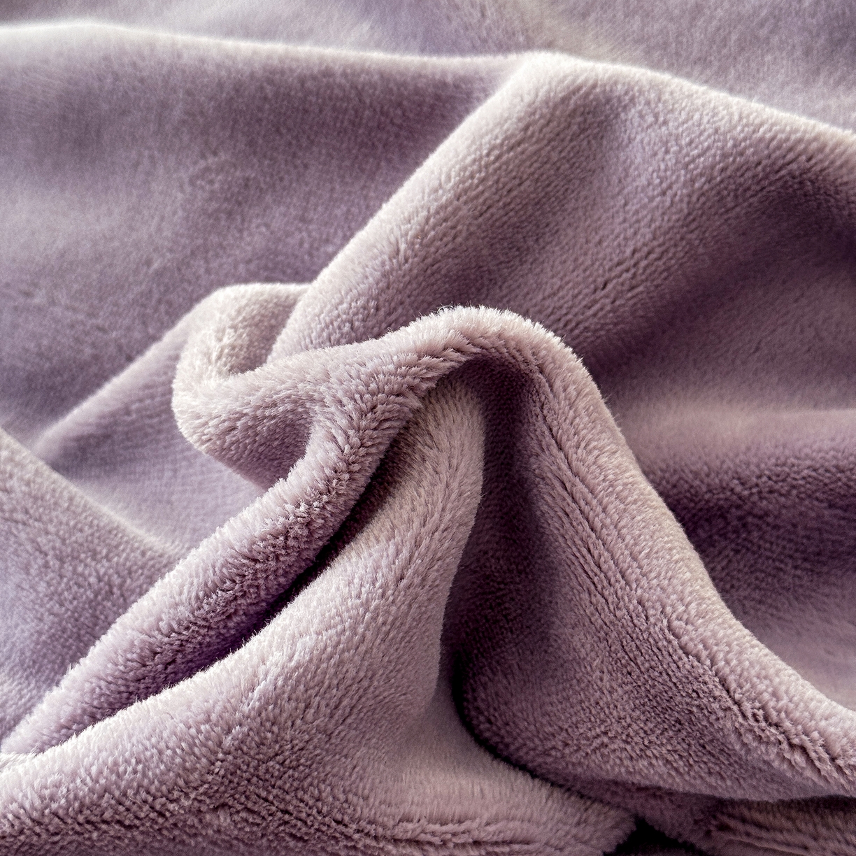 91家纺网 家纺一手货源 找家纺 保罗圣迪奥 2025新款250克全消光抗绣工艺四件套-沐凡系列二 紫色