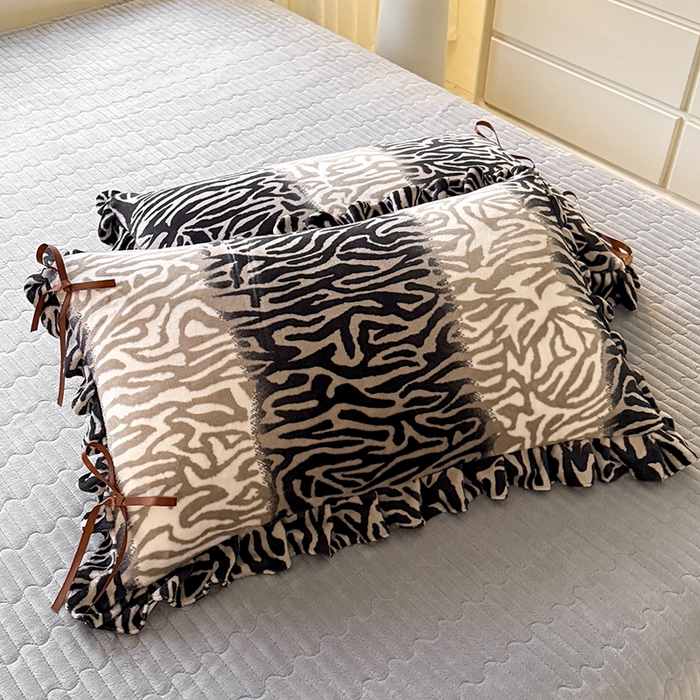 91家纺网 家纺一手货源 找家纺 韩约家纺 2025新款韩式蝴蝶结牛奶绒床盖款四件套 斑马纹