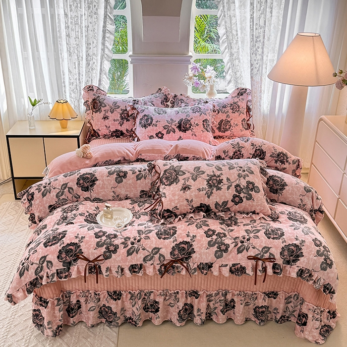 91家纺网 家纺一手货源 找家纺 韩约家纺 2025新款韩式蝴蝶结牛奶绒床盖款四件套 花枝韵