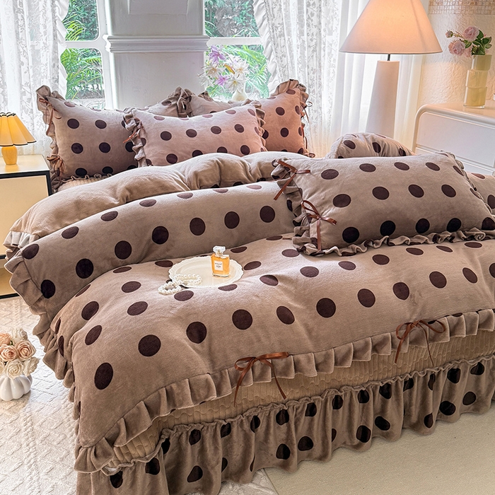 91家纺网 家纺一手货源 找家纺 韩约家纺 2025新款韩式蝴蝶结牛奶绒床盖款四件套 圆梦咖