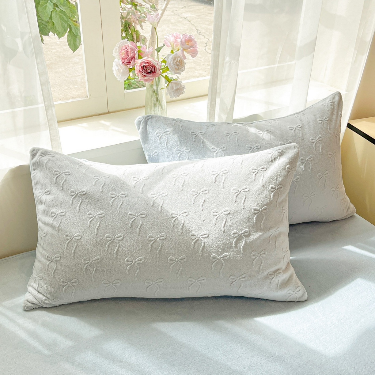 91家纺网 家纺一手货源 找家纺 绘萱家居 2025新款高克重雕花雕印纯色牛奶绒四件套双拼法莱绒珊瑚绒 甜蜜结-蓝