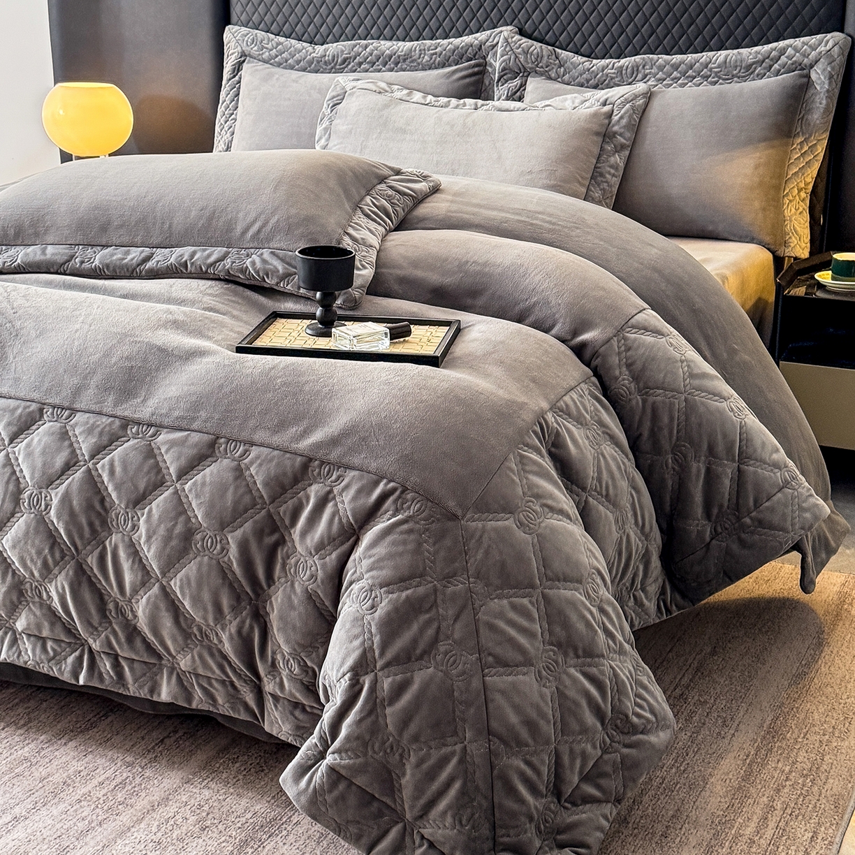 91家纺网 家纺一手货源 找家纺 保罗圣迪奥 2025新款250克全消光抗绣工艺四件套-沐凡系列二 深灰