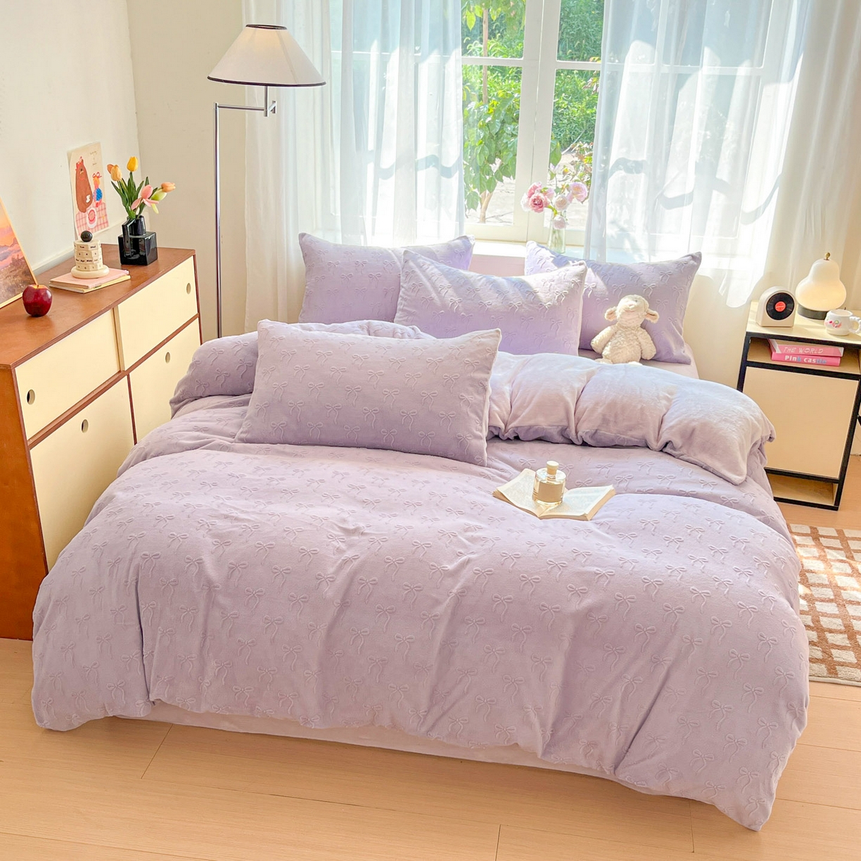 91家纺网 家纺一手货源 找家纺 绘萱家居 2025新款高克重雕花雕印纯色牛奶绒四件套双拼法莱绒珊瑚绒 甜蜜结-紫