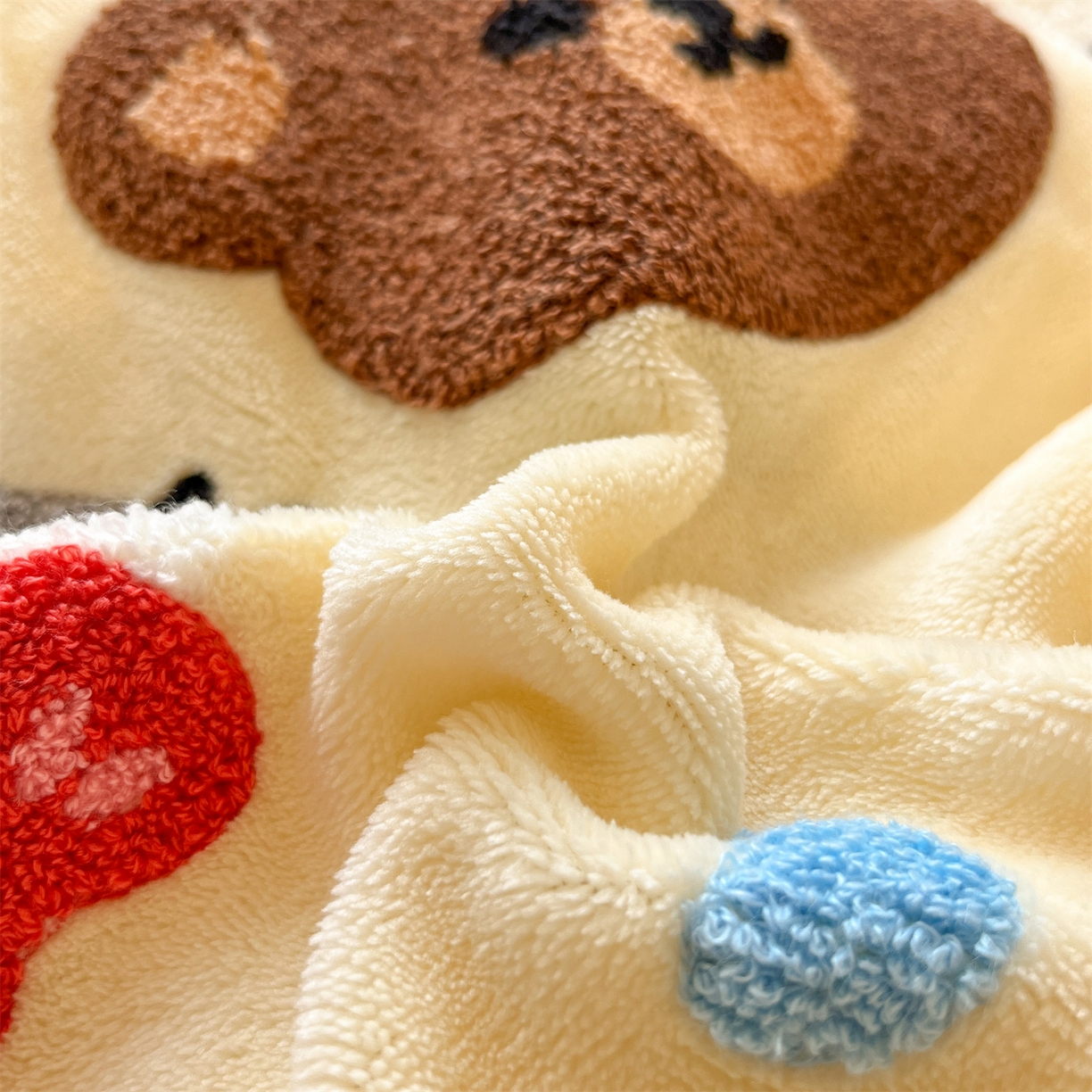 91家纺网 家纺一手货源 找家纺 星座家纺 2025新款A类卡通200g牛奶绒毛巾绣四件套 萌宠奶油