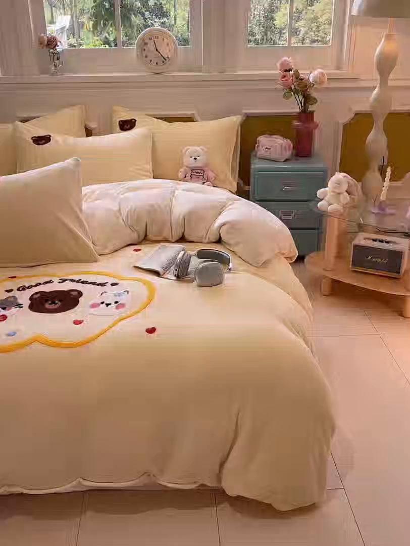 91家纺网 家纺一手货源 找家纺 星座家纺 2025新款A类卡通200g牛奶绒毛巾绣四件套 萌宠奶油