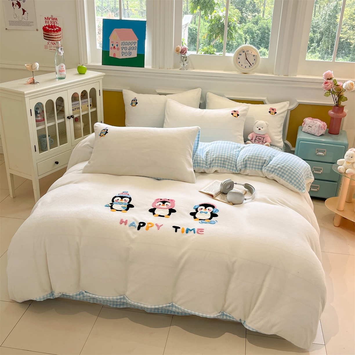 91家纺网 家纺一手货源 找家纺 星座家纺 2025新款A类卡通200g牛奶绒毛巾绣四件套 企鹅伙伴