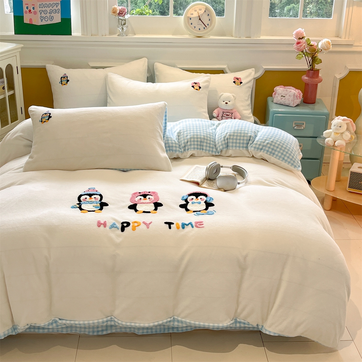 91家纺网 家纺一手货源 找家纺 星座家纺 2025新款A类卡通200g牛奶绒毛巾绣四件套 企鹅伙伴