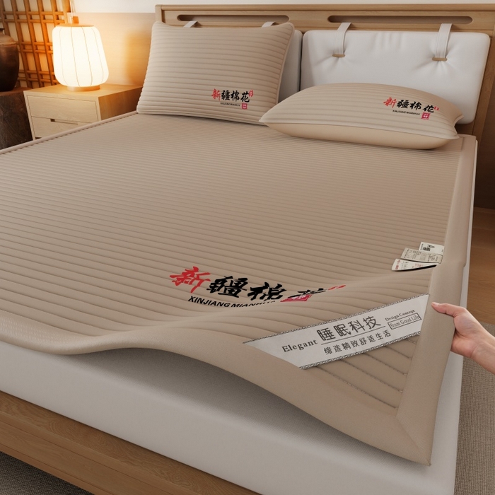 91家纺网 家纺一手货源 找家纺 缔莱（十三铭）被业 2025新款A类新疆水洗棉花床垫床护垫 新疆棉花软垫-咖色