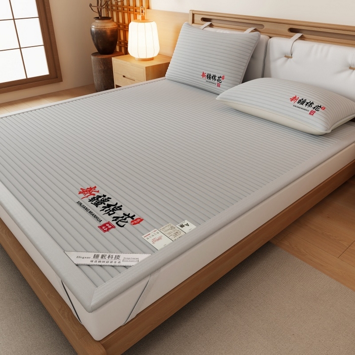 91家纺网 家纺一手货源 找家纺 缔莱（十三铭）被业 2025新款A类新疆水洗棉花床垫床护垫 新疆棉花软垫-灰色