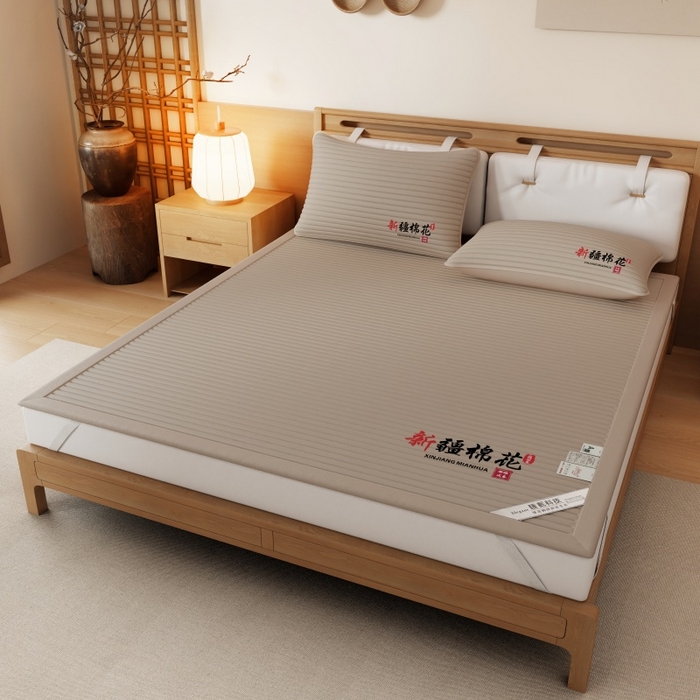 91家纺网 家纺一手货源 找家纺 缔莱（十三铭）被业 2025新款A类新疆水洗棉花床垫床护垫 新疆棉花软垫-咖色