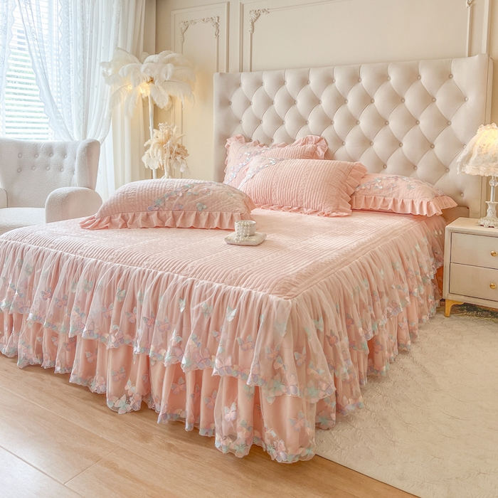 91家纺网 家纺一手货源 找家纺 （总）瑞宝 2025新款宝宝绒重工刺绣花边床裙四件套-梦蝶（控价 318起）