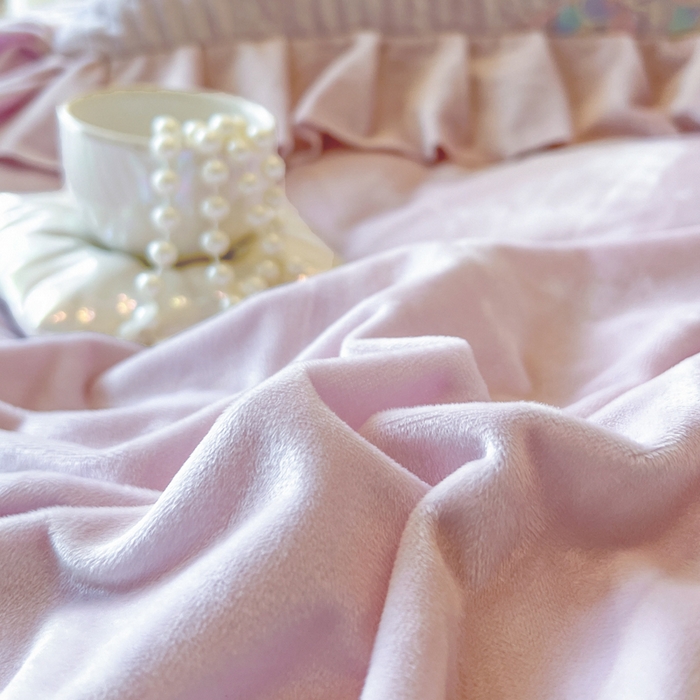 91家纺网 家纺一手货源 找家纺 瑞宝 2025新款宝宝绒重工刺绣花边床裙四件套-梦蝶 梦蝶-香芋紫（控价 318起）