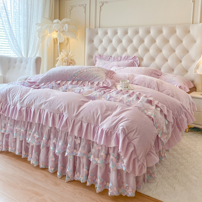 91家纺网 家纺一手货源 找家纺 瑞宝 2025新款宝宝绒重工刺绣花边床裙四件套-梦蝶 梦蝶-香芋紫（控价 318起）