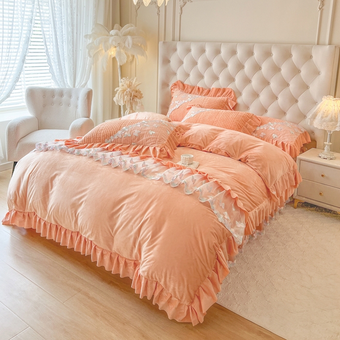 91家纺网 家纺一手货源 找家纺 瑞宝 2025新款宝宝绒重工刺绣花边床裙四件套-梦蝶 梦蝶-艾玛橙（控价 318起）