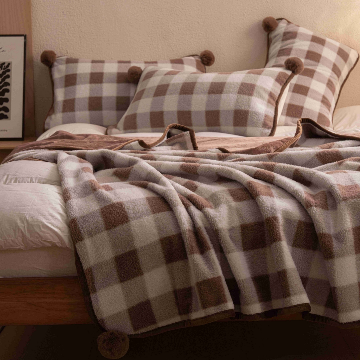 91家纺网 家纺一手货源 找家纺 寐居家纺 2025新款羊圈绒双层复合毛毯毯子 方格-浅咖