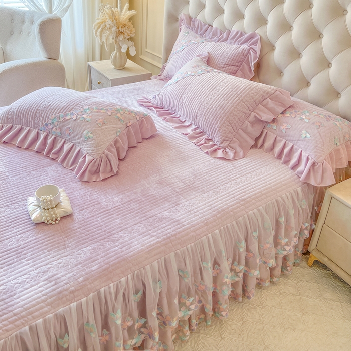 91家纺网 家纺一手货源 找家纺 瑞宝 2025新款宝宝绒重工刺绣花边床裙床裙单件单床裙床裙三件套-梦蝶 梦蝶-香芋紫