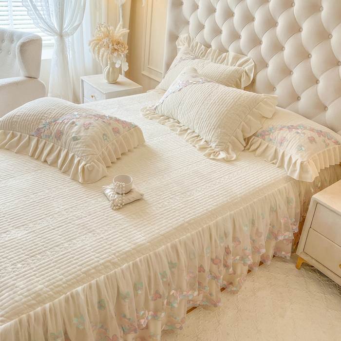 91家纺网 家纺一手货源 找家纺 瑞宝 2025新款宝宝绒重工刺绣花边床裙床裙单件单床裙床裙三件套-梦蝶 梦蝶-奶油米