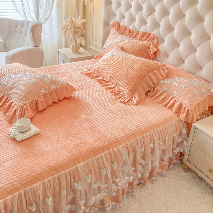 91家纺网 家纺一手货源 找家纺 瑞宝 2025新款宝宝绒重工刺绣花边床裙床裙单件单床裙床裙三件套-梦蝶 梦蝶-艾玛橙