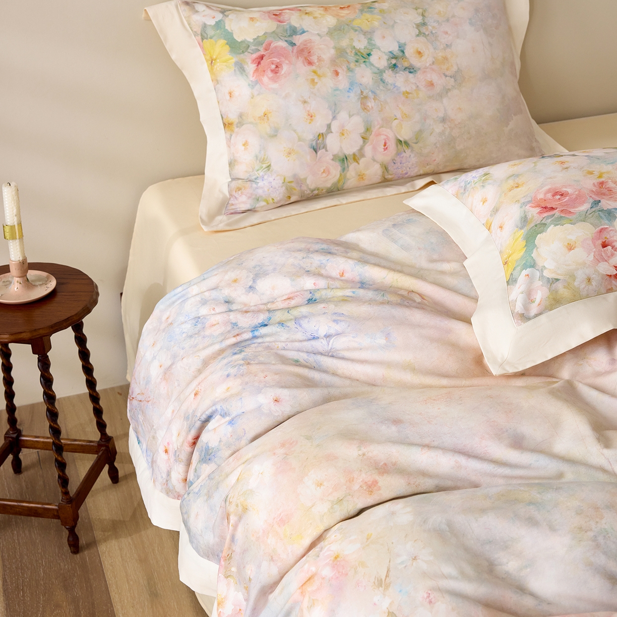 91家纺网 家纺一手货源 找家纺 寐居家纺 2025新款100支全棉纯棉贡缎磨毛数码印花工艺款四件套-花涧谣 花涧谣-米黄