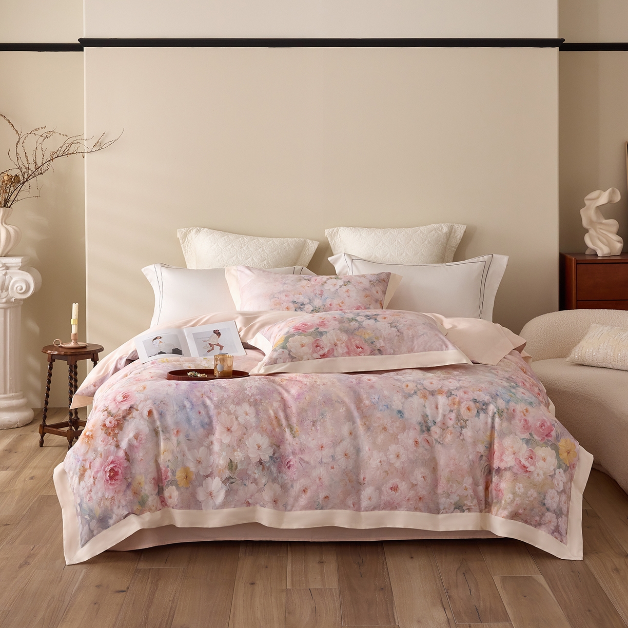 91家纺网 家纺一手货源 找家纺 寐居家纺 2025新款100支全棉纯棉贡缎磨毛数码印花工艺款四件套-花涧谣 花涧谣-柔粉