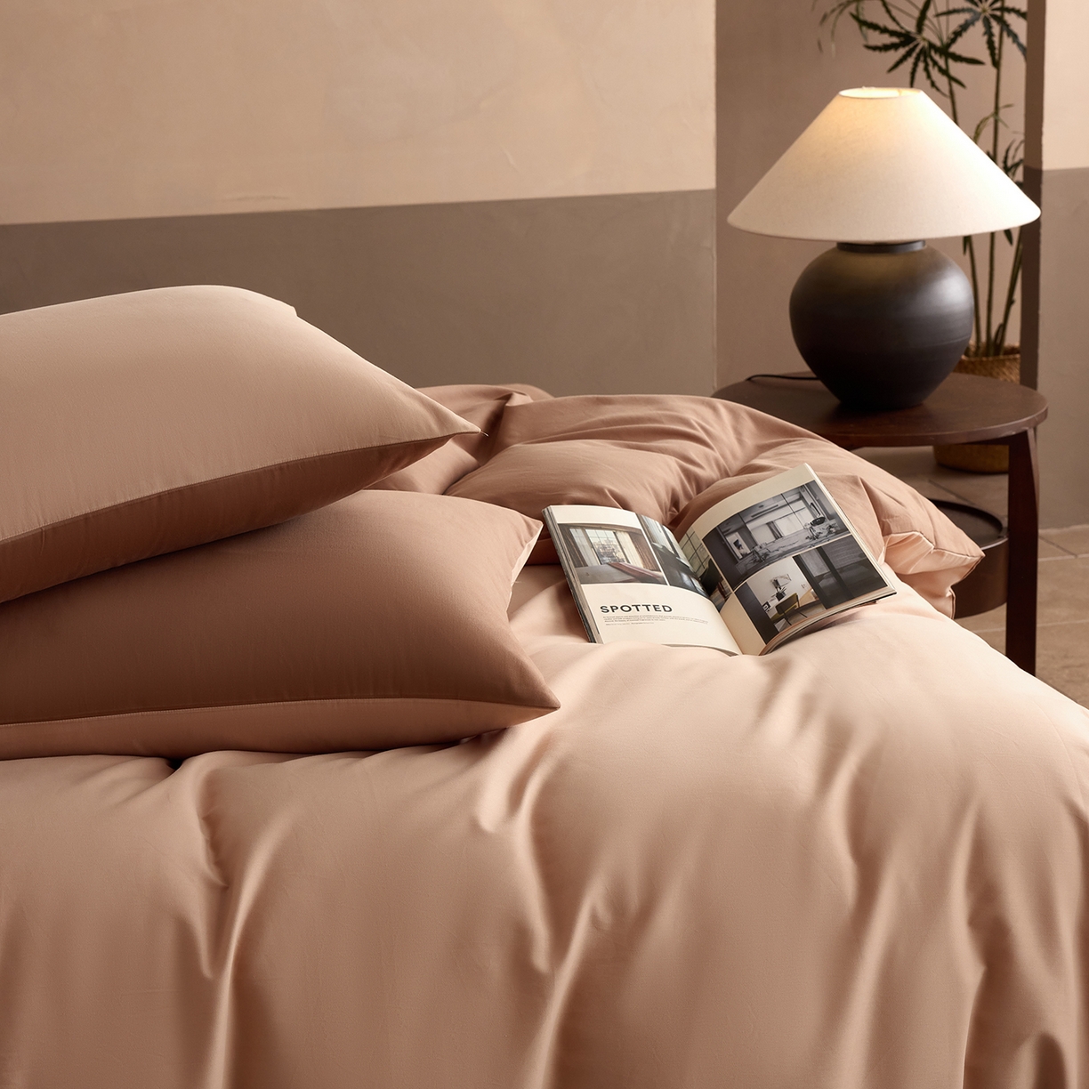 91家纺网 家纺一手货源 找家纺 （总）寐居家纺 2025新款A类100支全棉贡缎磨毛纯色双拼四件套-熙梦