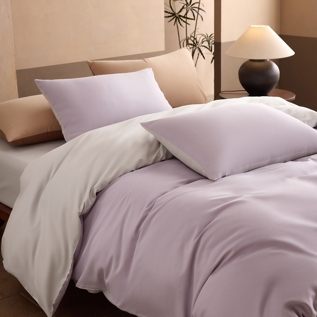 91家纺网 家纺一手货源 找家纺 寐居家纺 2025新款A类100支全棉贡缎磨毛纯色双拼四件套-熙梦 熙梦-鸢尾紫