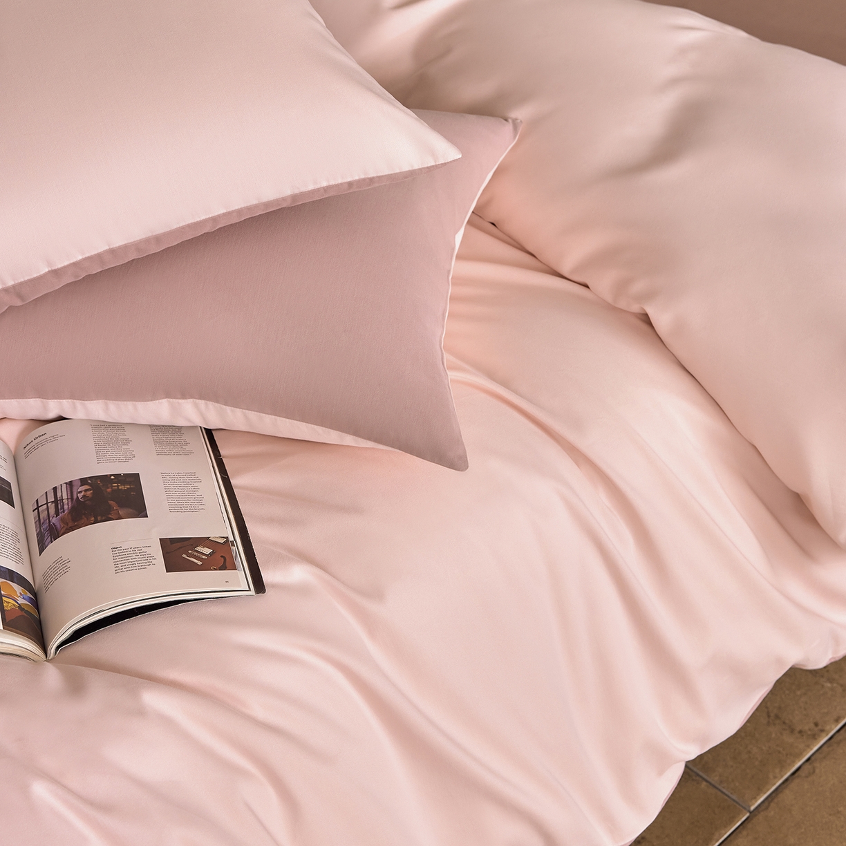 91家纺网 家纺一手货源 找家纺 寐居家纺 2025新款A类100支全棉贡缎磨毛纯色双拼四件套-熙梦 煦梦-蕊粉