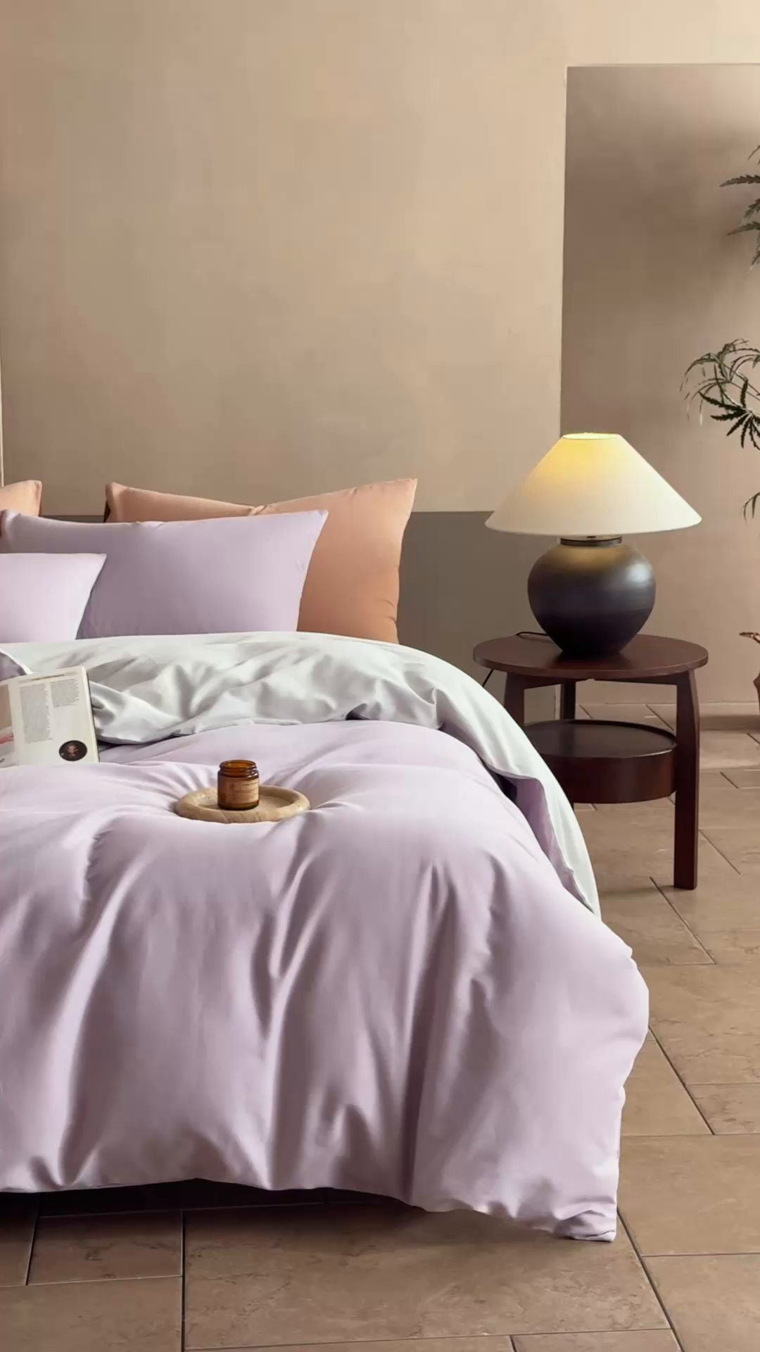 91家纺网 家纺一手货源 找家纺 寐居家纺 2025新款A类100支全棉贡缎磨毛纯色双拼四件套-熙梦 熙梦-鸢尾紫