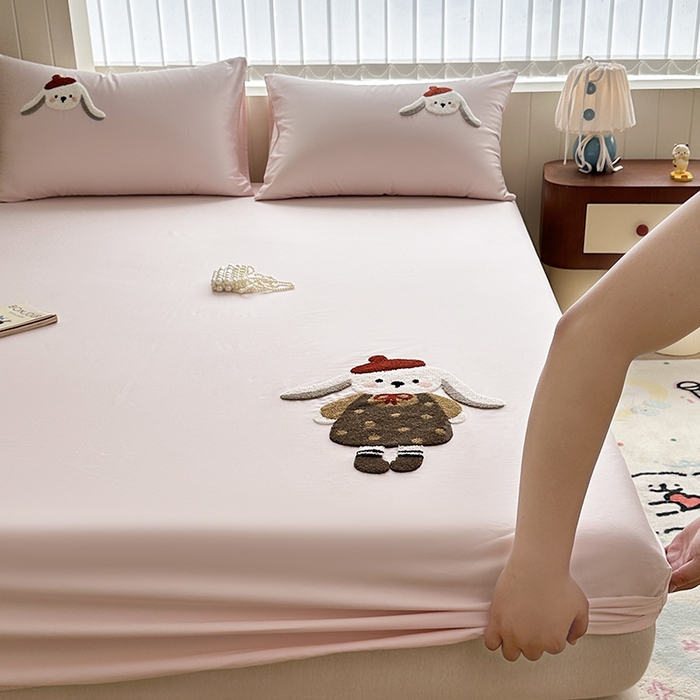 91家纺网 家纺一手货源 找家纺 （总）寐居家纺 2025新款A类100支长绒棉毛巾绣床笠三件套