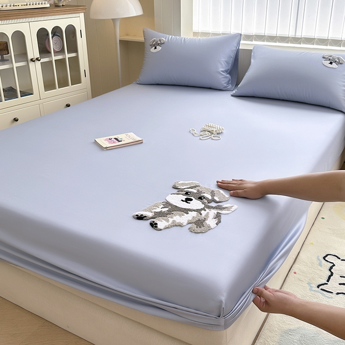 91家纺网 家纺一手货源 找家纺 寐居家纺 2025新款A类100支长绒棉毛巾绣床笠三件套 蓝色修狗