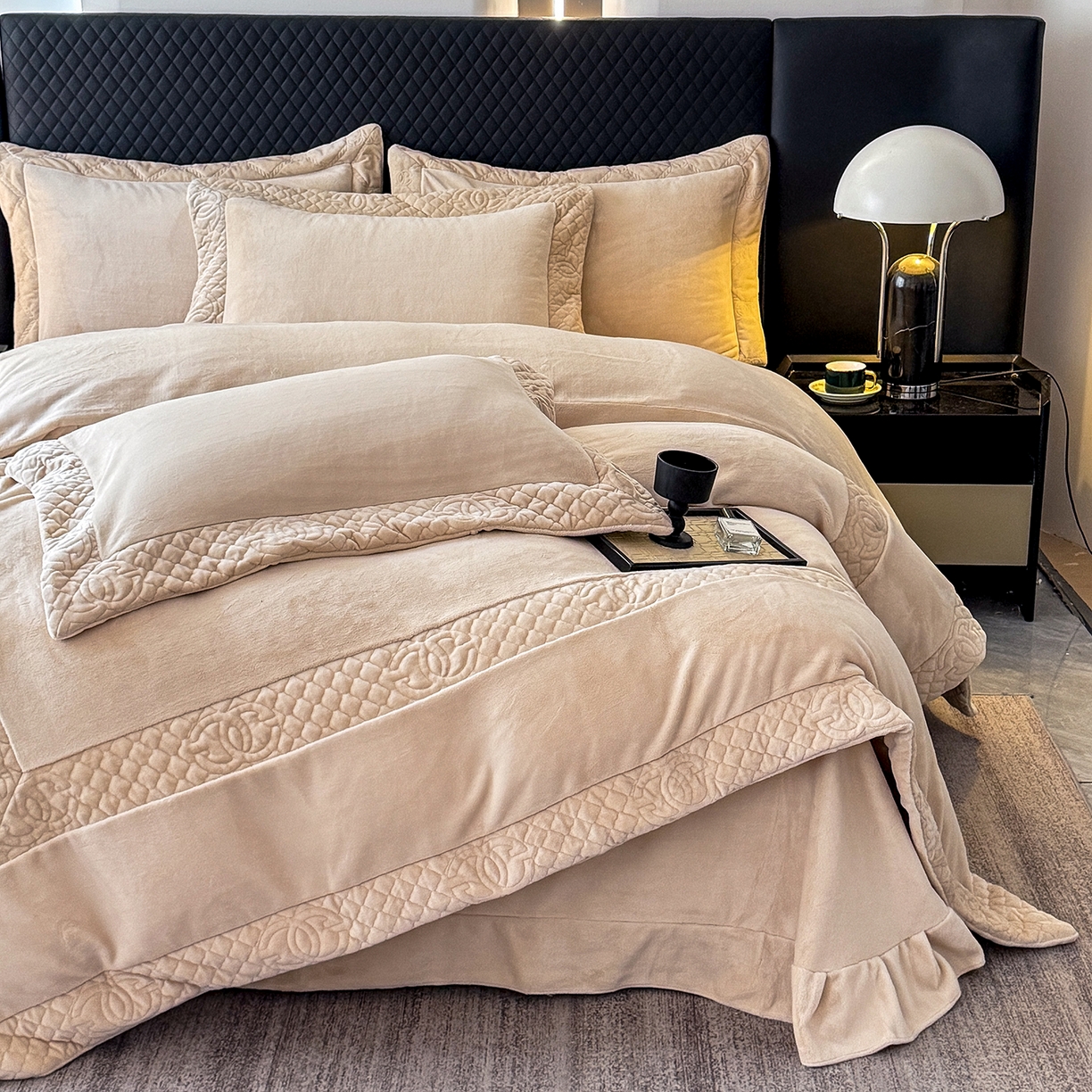 91家纺网 家纺一手货源 找家纺 保罗圣迪奥 2025新款250克全消光三拼角双C四件套-沐凡系列一 卡其