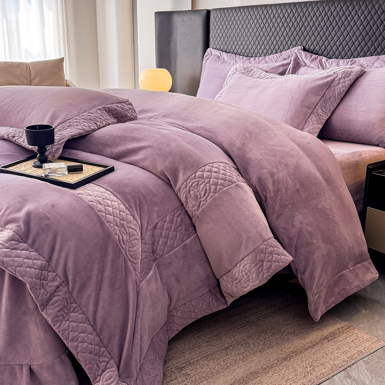 91家纺网 家纺一手货源 找家纺 保罗圣迪奥 2025新款250克全消光三拼角双C四件套-沐凡系列一 紫色