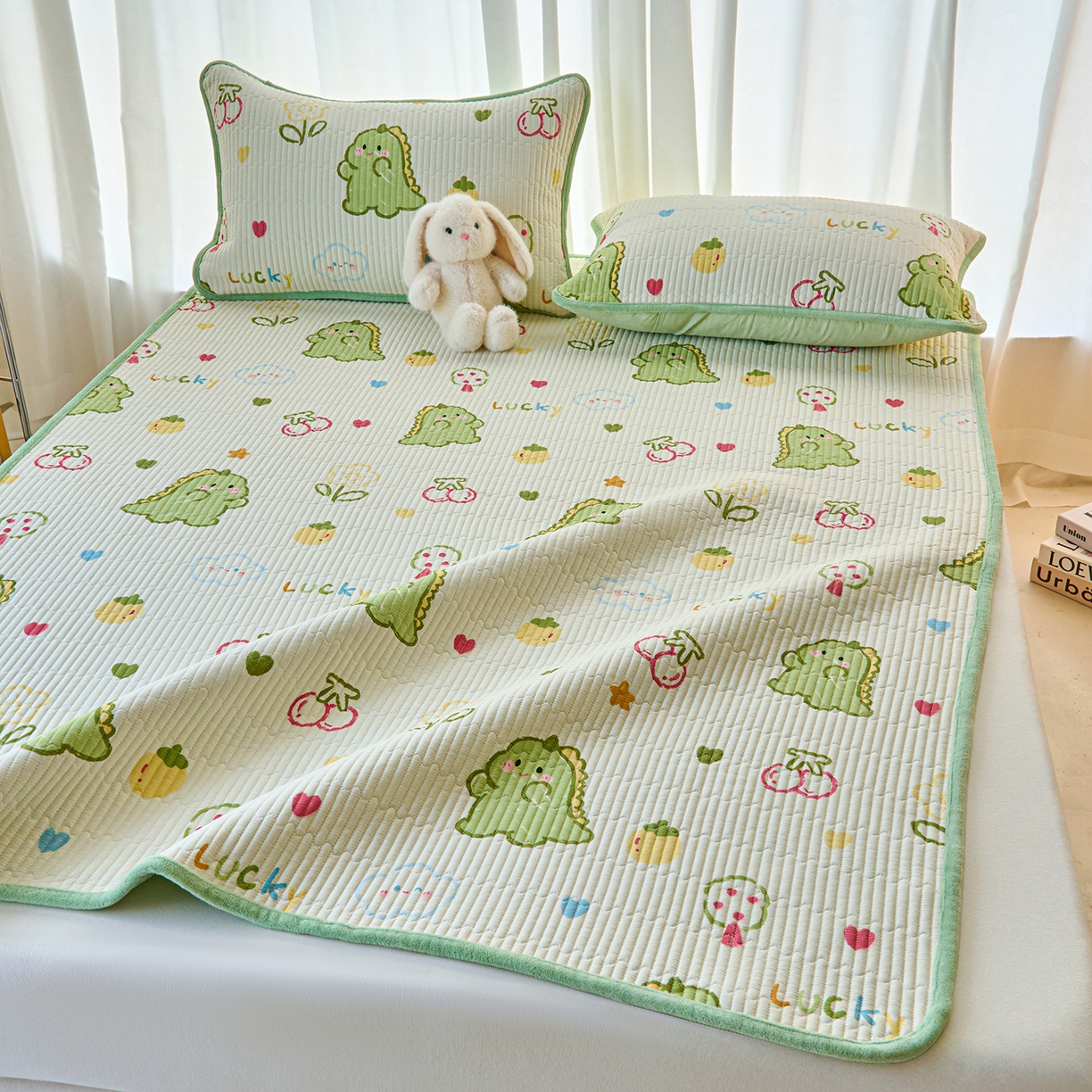 91家纺网 家纺一手货源 找家纺 小叮当家纺仓储工厂店 2025新款棉加绒床垫一面全棉一面牛奶绒床褥垫软床垫床盖四季通用 幸运独角龙(A棉B绒）