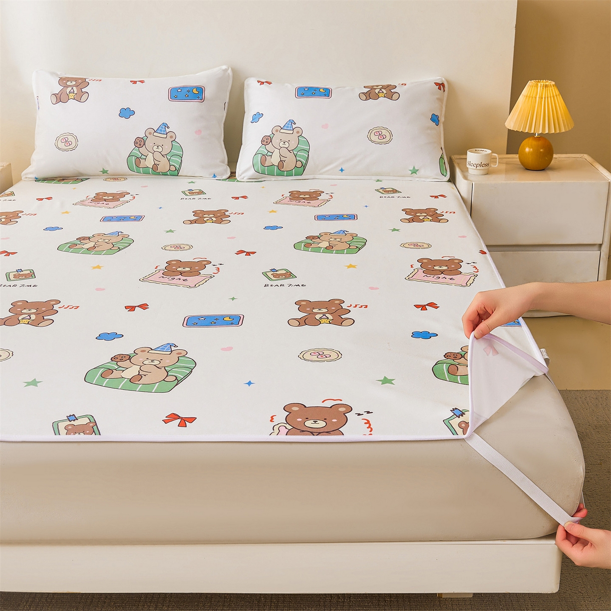 91家纺网 家纺一手货源 找家纺 雯豆家纺 2025新款防水隔尿垫子卡通成人床垫保护罩A类宝宝尿垫 防水隔尿垫-沙发熊