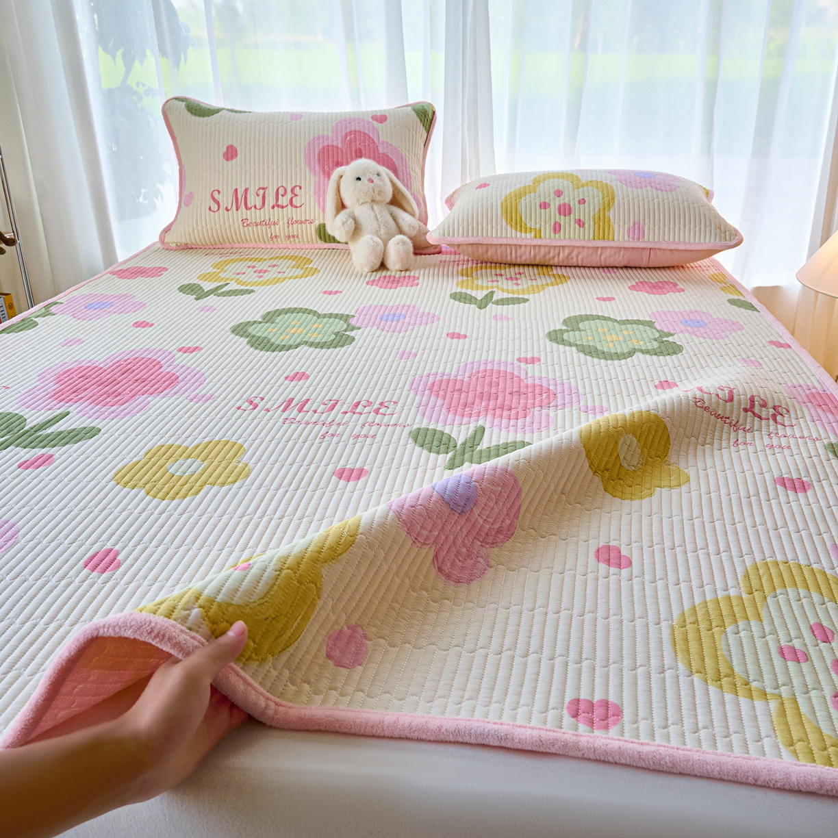 91家纺网 家纺一手货源 找家纺 小叮当家纺仓储工厂店 2025新款棉加绒床垫一面全棉一面牛奶绒床褥垫软床垫床盖四季通用 贝利花都（A棉B绒）