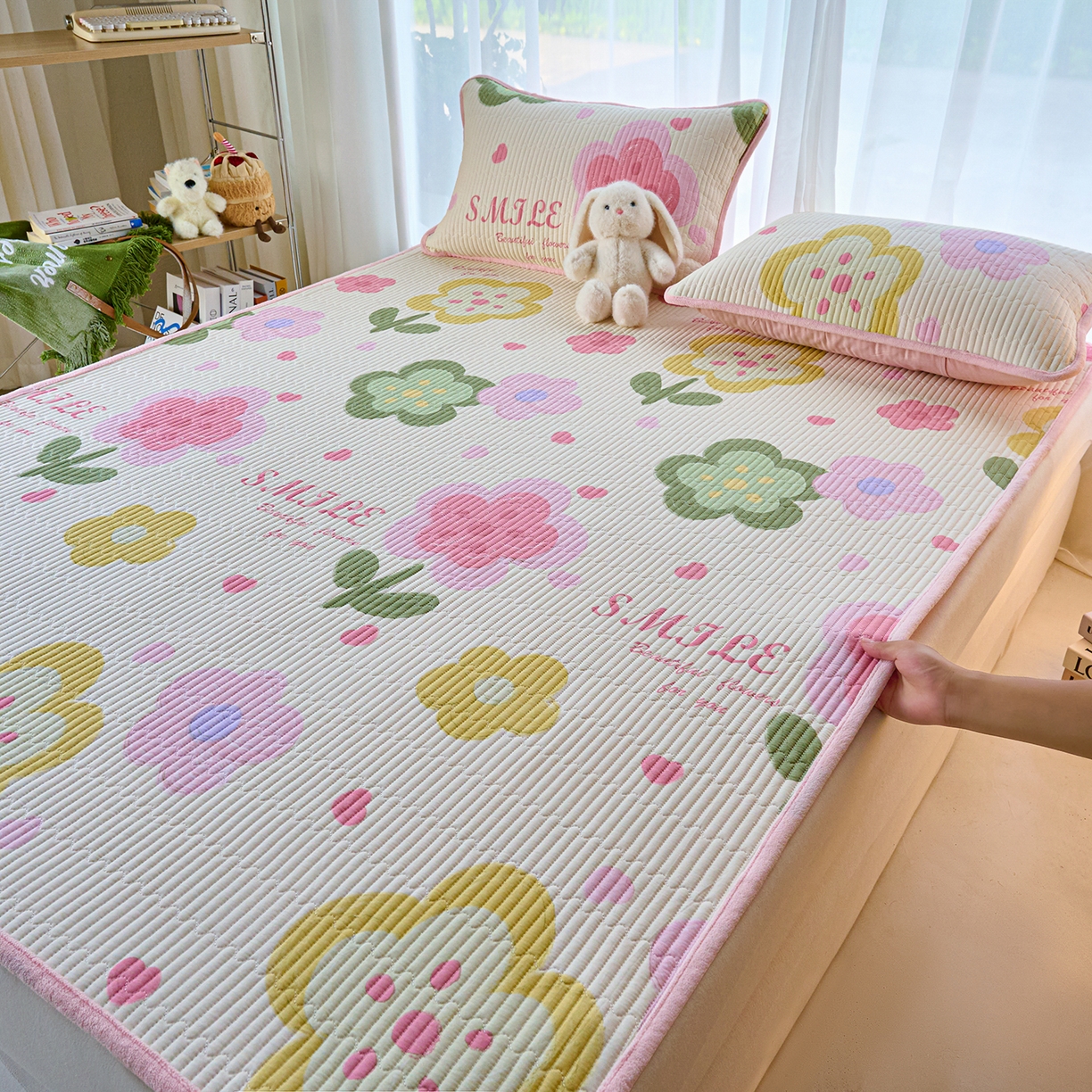 91家纺网 家纺一手货源 找家纺 小叮当家纺仓储工厂店 2025新款棉加绒床垫一面全棉一面牛奶绒床褥垫软床垫床盖四季通用 贝利花都（A棉B绒）