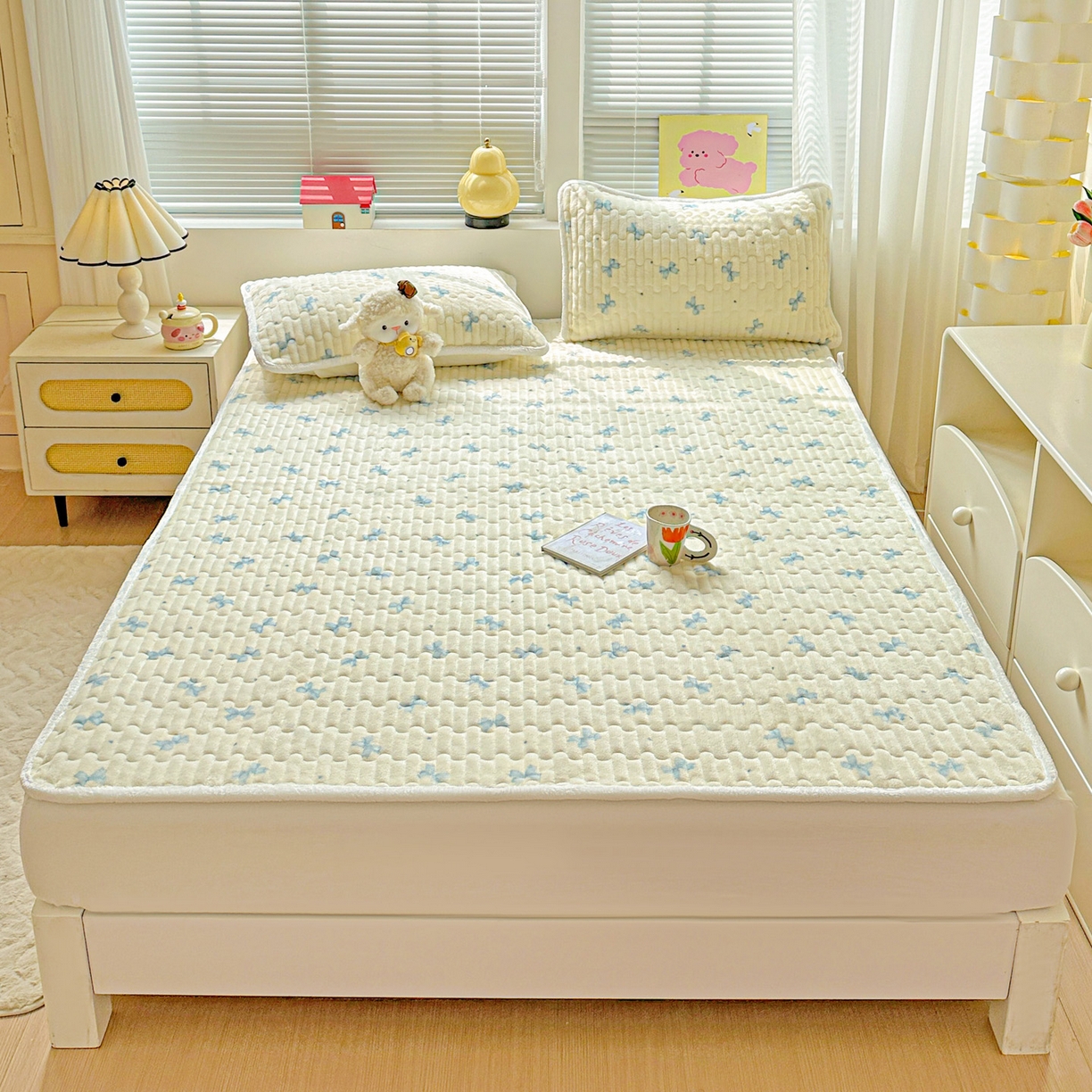 91家纺网 家纺一手货源 找家纺 水木坊 2025新款牛奶绒床垫保护垫床褥床垫子 幸运蝴蝶结