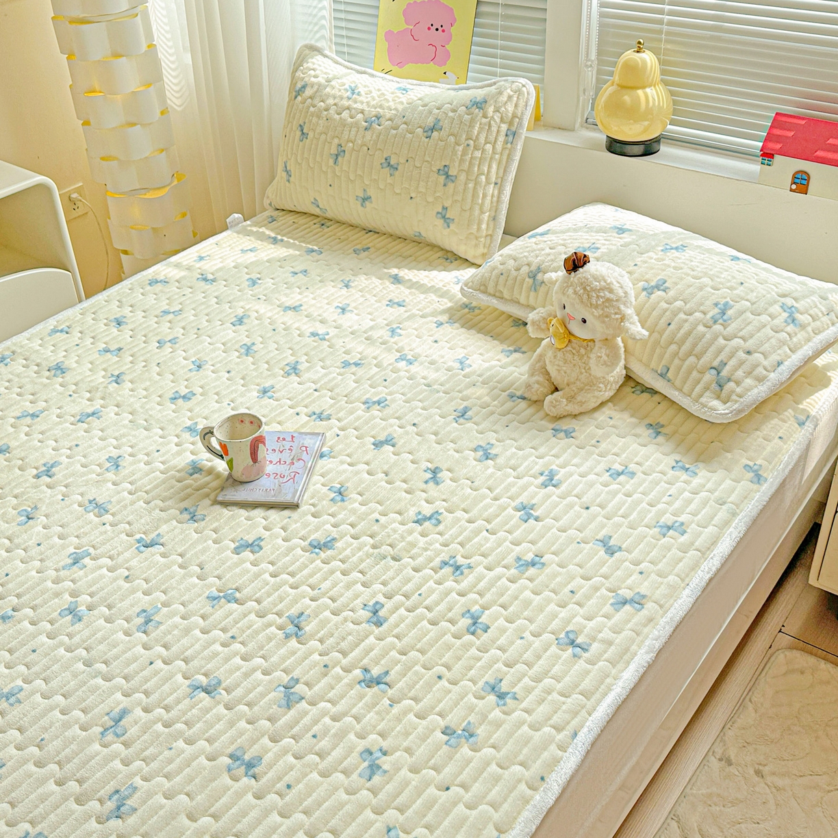 91家纺网 家纺一手货源 找家纺 水木坊 2025新款牛奶绒床垫保护垫床褥床垫子 幸运蝴蝶结