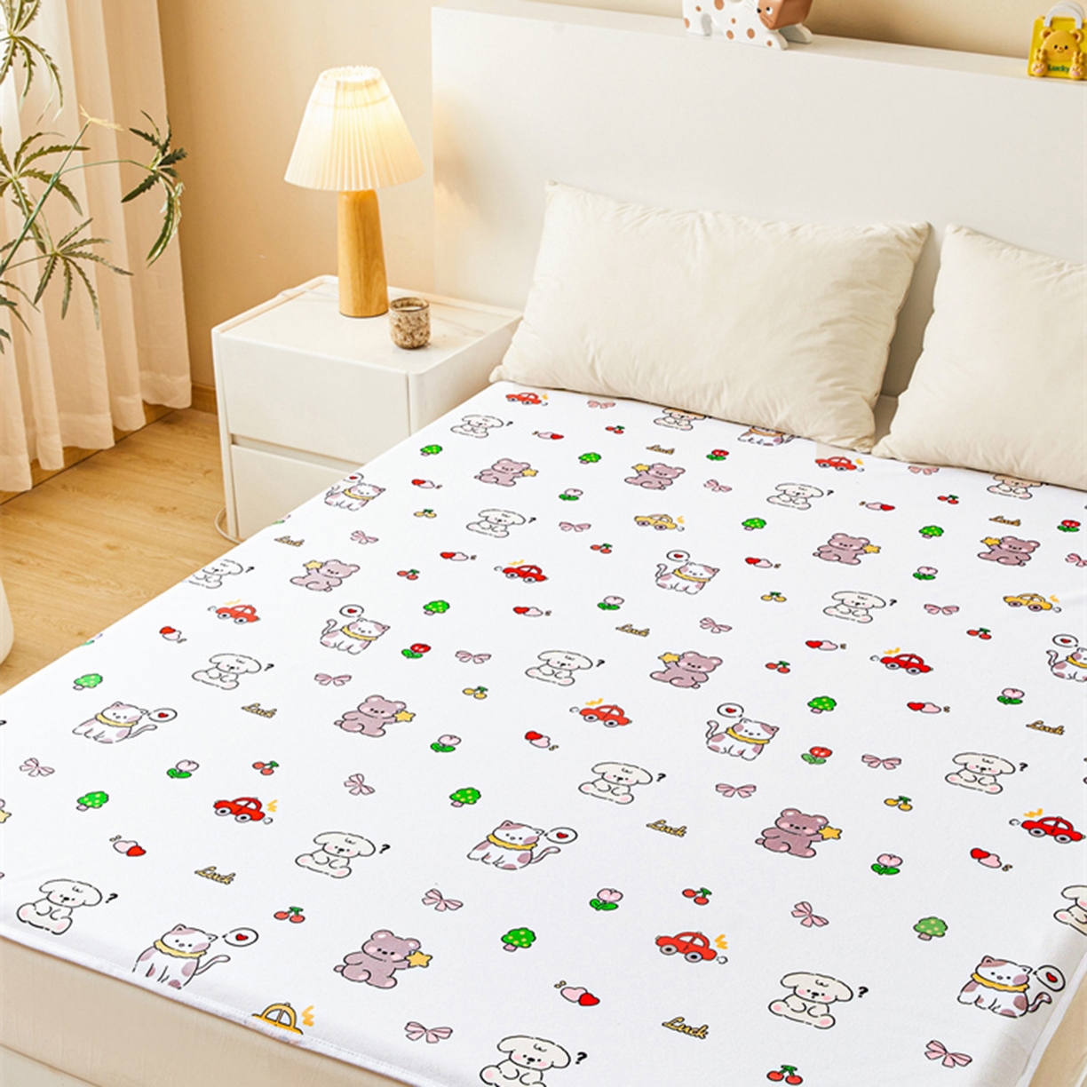 91家纺网 家纺一手货源 找家纺 雯豆家纺 2025新款防水隔尿垫子卡通成人床垫保护罩A类宝宝尿垫 防水隔尿垫-爱心萌宠