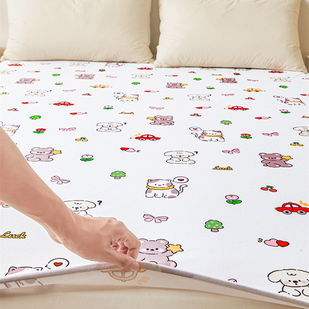 91家纺网 家纺一手货源 找家纺 雯豆家纺 2025新款防水隔尿垫子卡通成人床垫保护罩A类宝宝尿垫 防水隔尿垫-爱心萌宠