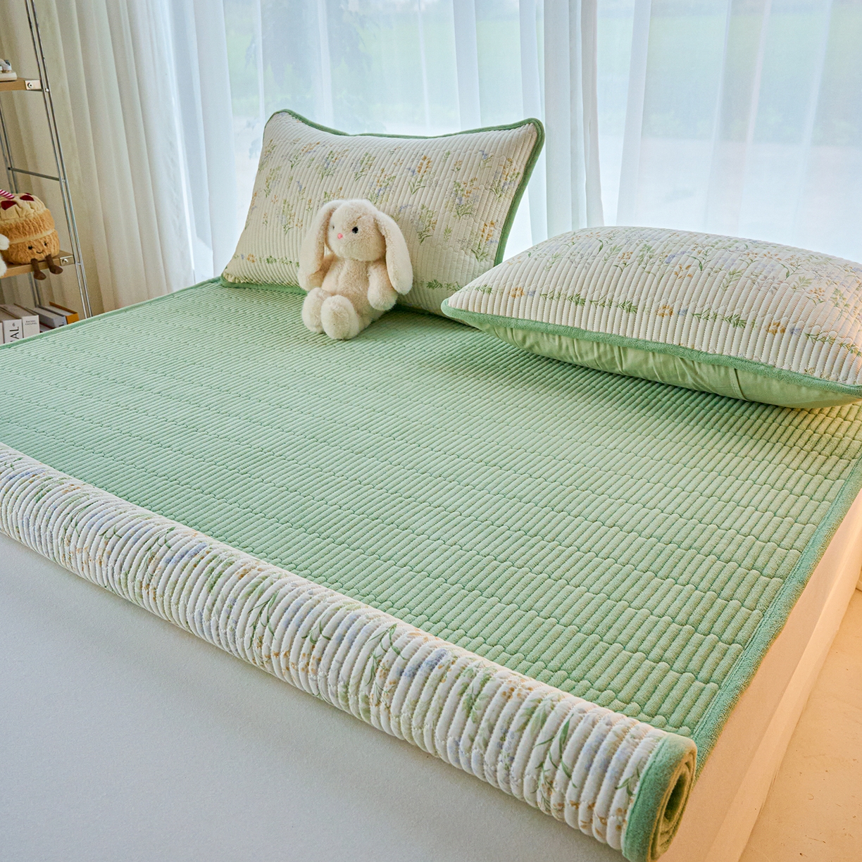 91家纺网 家纺一手货源 找家纺 小叮当家纺仓储工厂店 2025新款棉加绒床垫一面全棉一面牛奶绒床褥垫软床垫床盖四季通用 丛草集(A棉B绒）