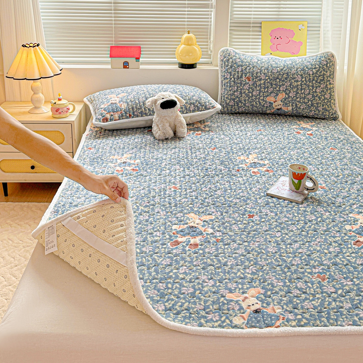 91家纺网 家纺一手货源 找家纺 水木坊 2025新款牛奶绒床垫保护垫床褥床垫子 公主小兔