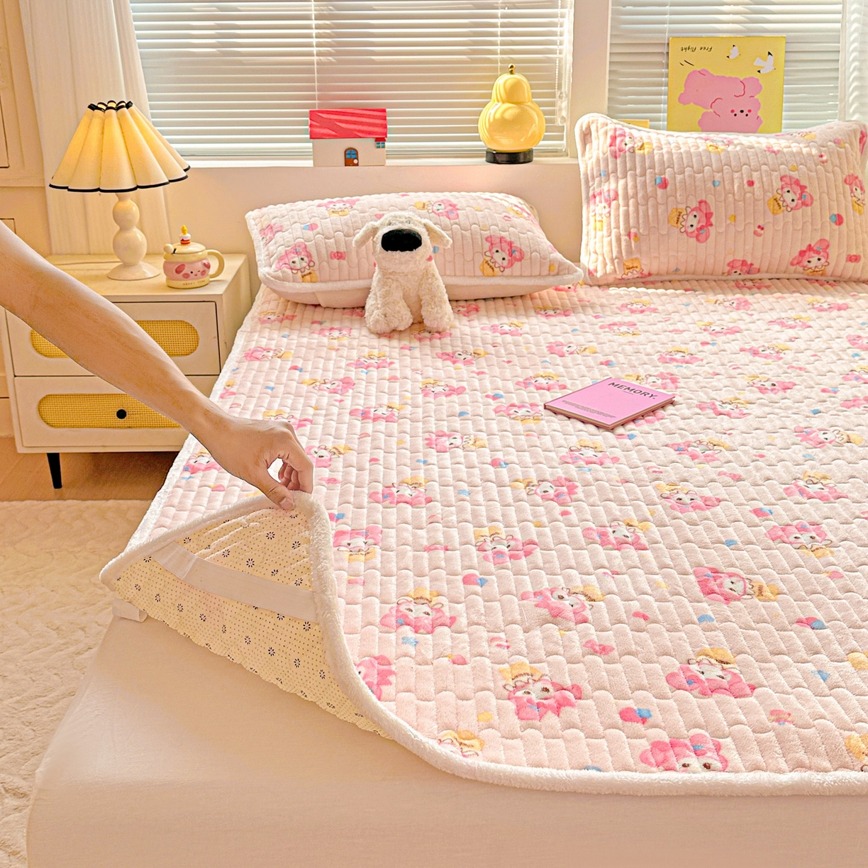 91家纺网 家纺一手货源 找家纺 水木坊 2025新款牛奶绒床垫保护垫床褥床垫子 糕冷小美