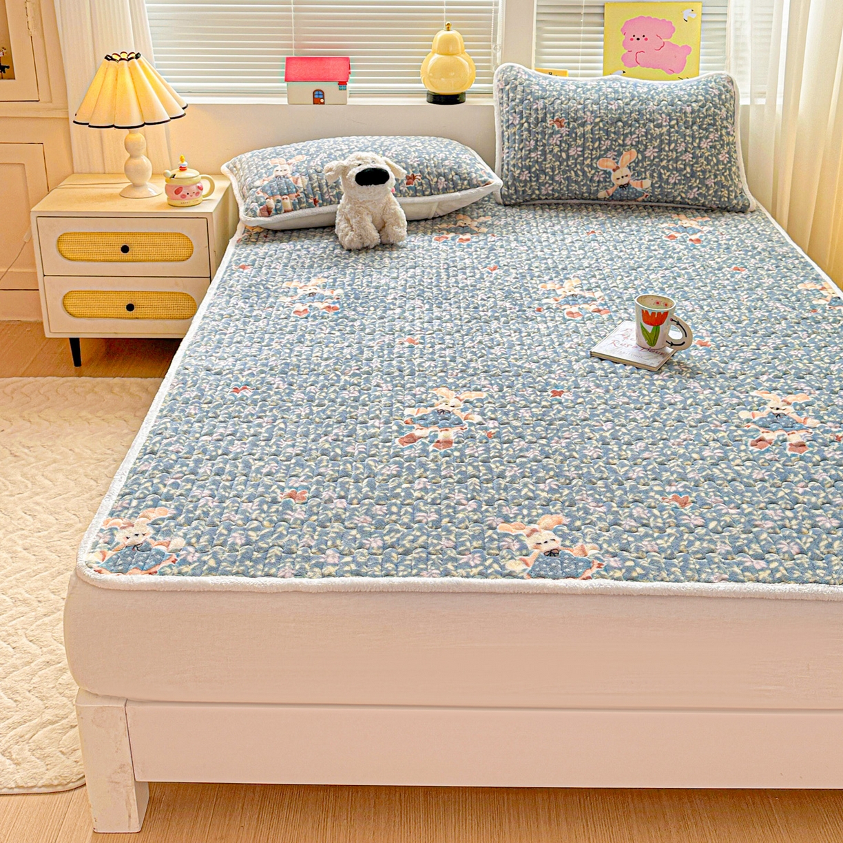 91家纺网 家纺一手货源 找家纺 水木坊 2025新款牛奶绒床垫保护垫床褥床垫子 公主小兔