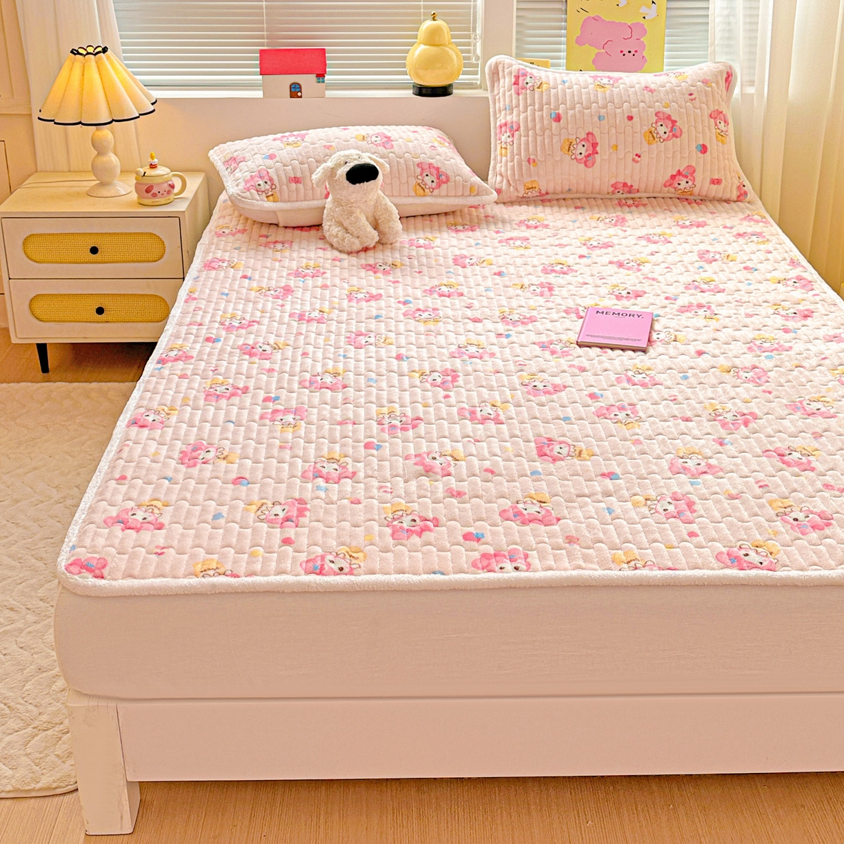 91家纺网 家纺一手货源 找家纺 水木坊 2025新款牛奶绒床垫保护垫床褥床垫子 糕冷小美