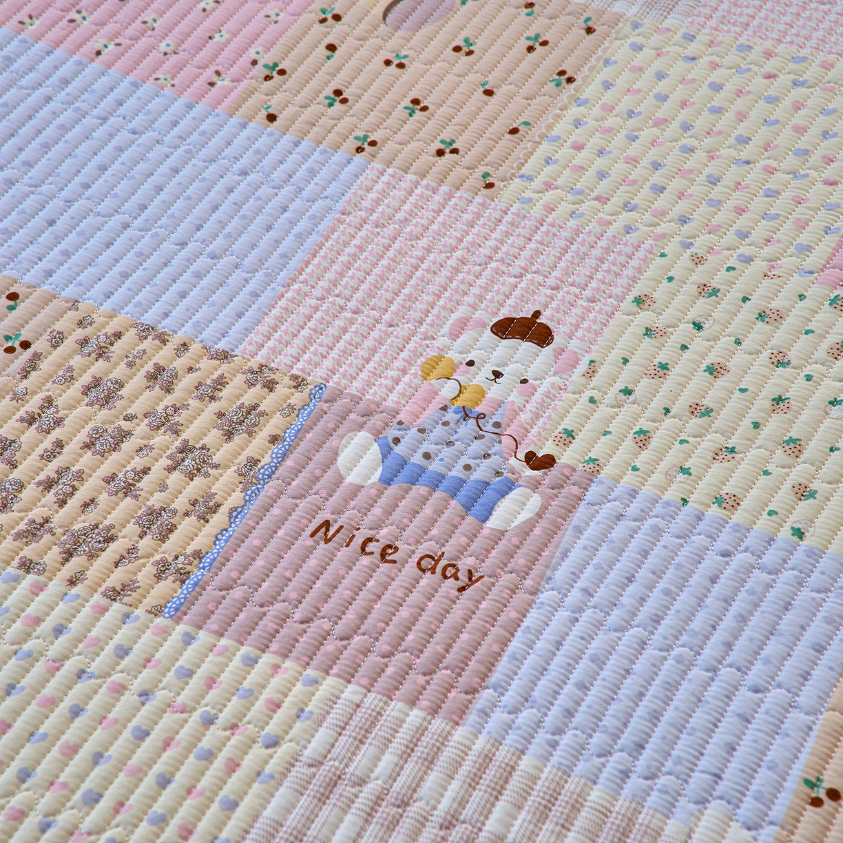 91家纺网 家纺一手货源 找家纺 小叮当家纺仓储工厂店 2025新款棉加绒床垫一面全棉一面牛奶绒床褥垫软床垫床盖四季通用 丹麦少女（A棉B绒）