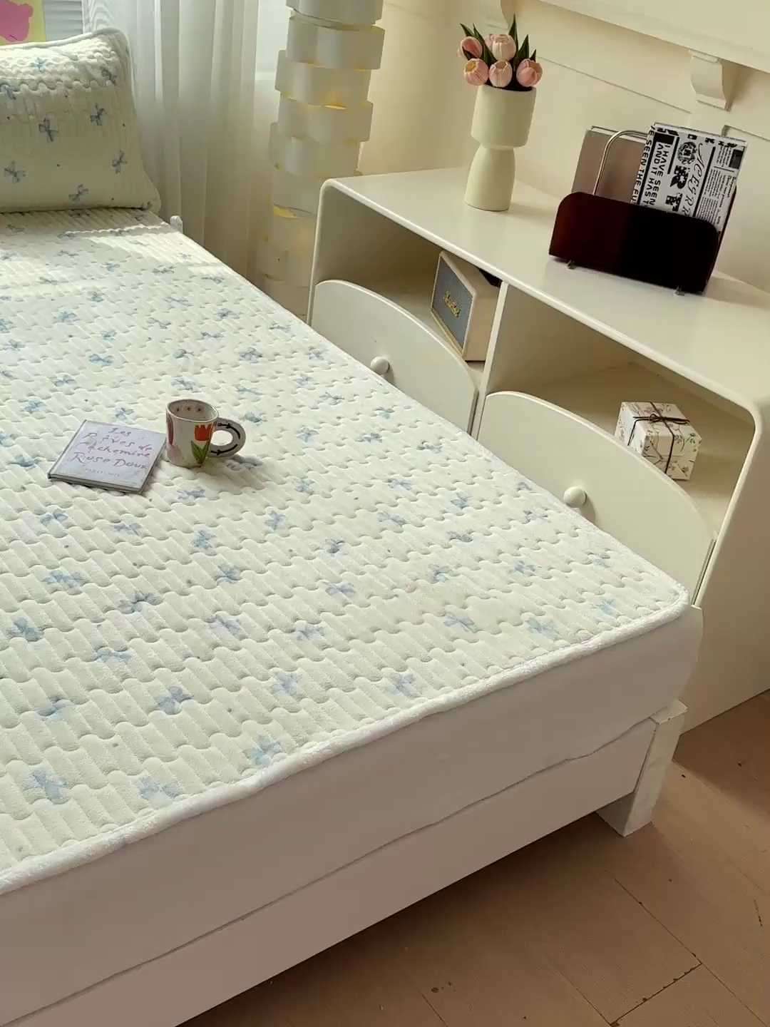 91家纺网 家纺一手货源 找家纺 水木坊 2025新款牛奶绒床垫保护垫床褥床垫子 幸运蝴蝶结