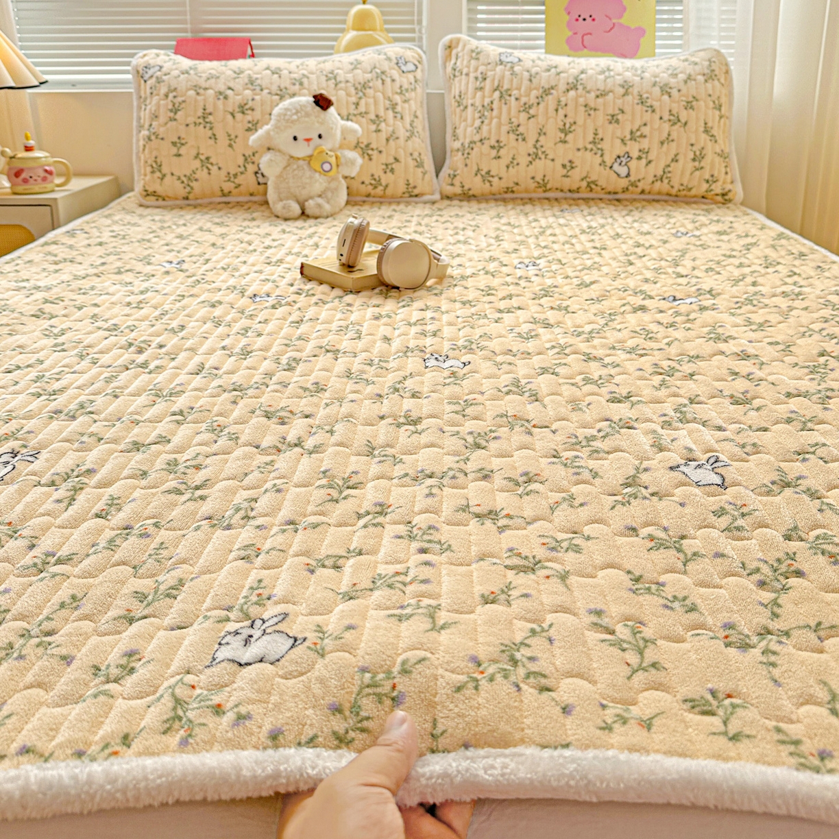 91家纺网 家纺一手货源 找家纺 水木坊 2025新款牛奶绒床垫保护垫床褥床垫子 森林野园