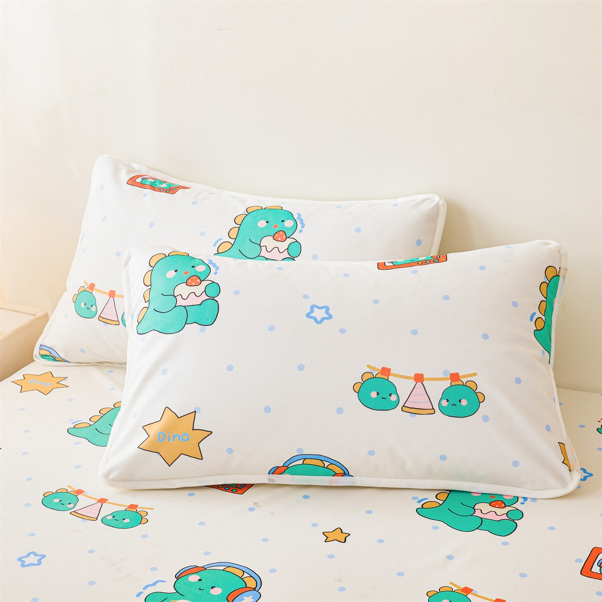 91家纺网 家纺一手货源 找家纺 雯豆家纺 2025新款防水隔尿垫子卡通成人床垫保护罩A类宝宝尿垫 防水隔尿垫-恐龙运动员